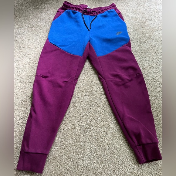 Nike Sportswear Tech Fleece Jogger Pants Mens Size Medium Sangria Color Block - Picture 1 of 9